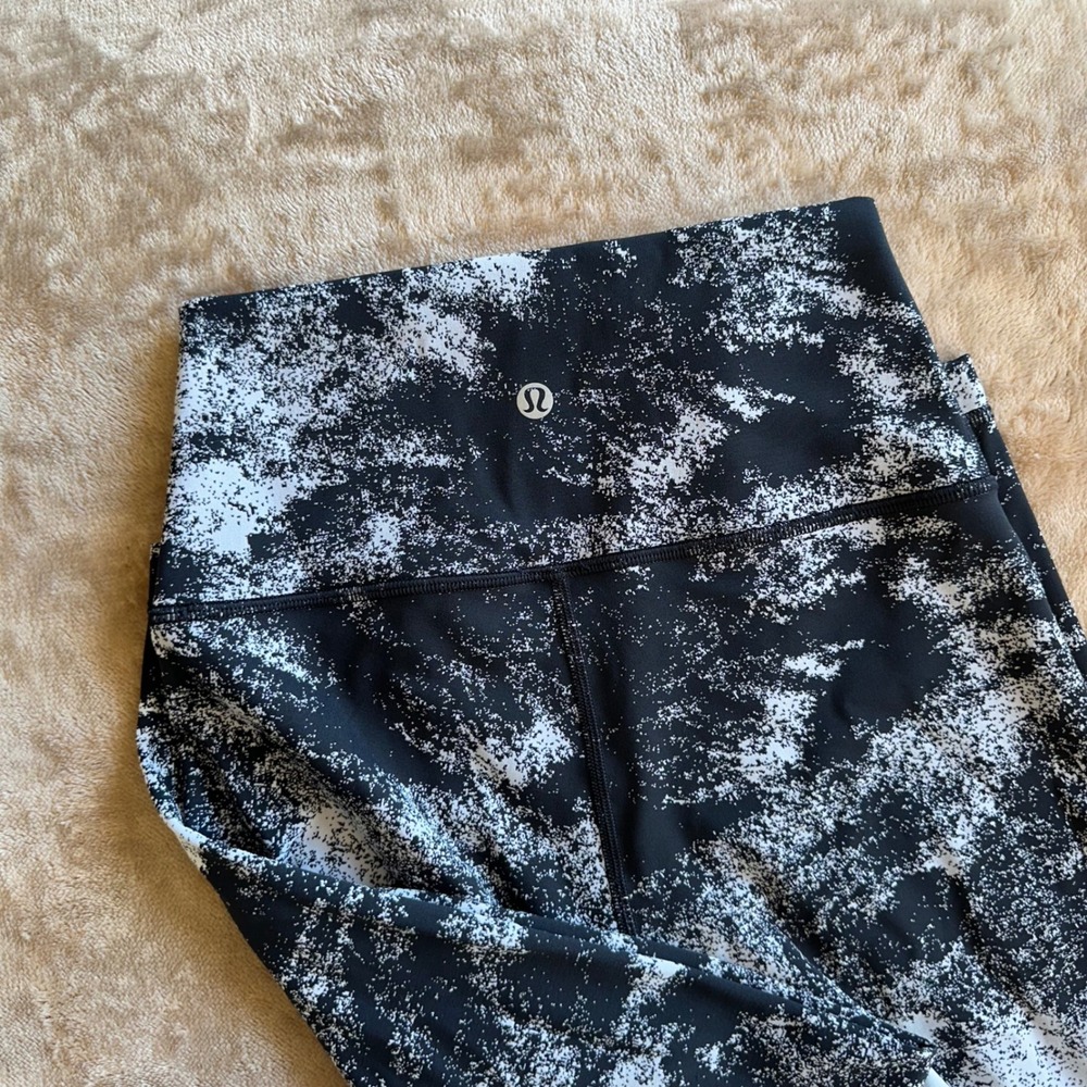 Lulu Leggings Girls 10 Black White Static Print High Rise Excellent No Tags